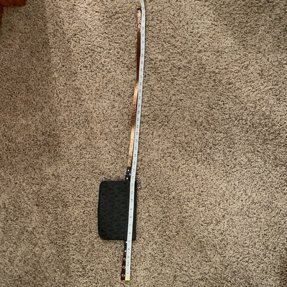 Michael Kors belt bag - Picture 6 of 6